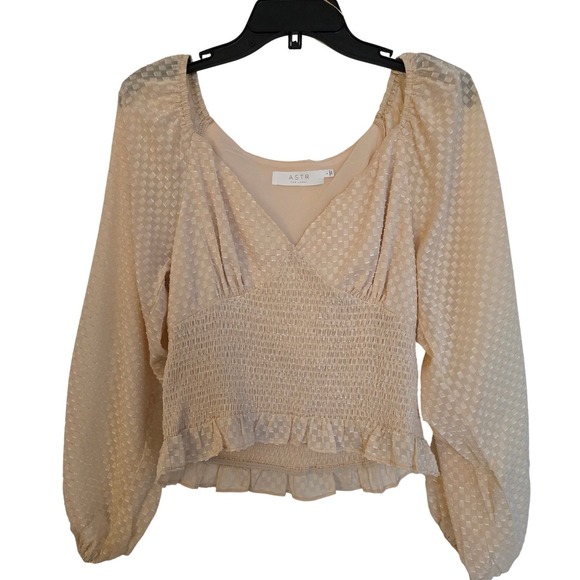 ASTR The Label Blush Smocked Waist Long Sleeve Chiffon Crop Top – Size Large - Picture 2 of 11
